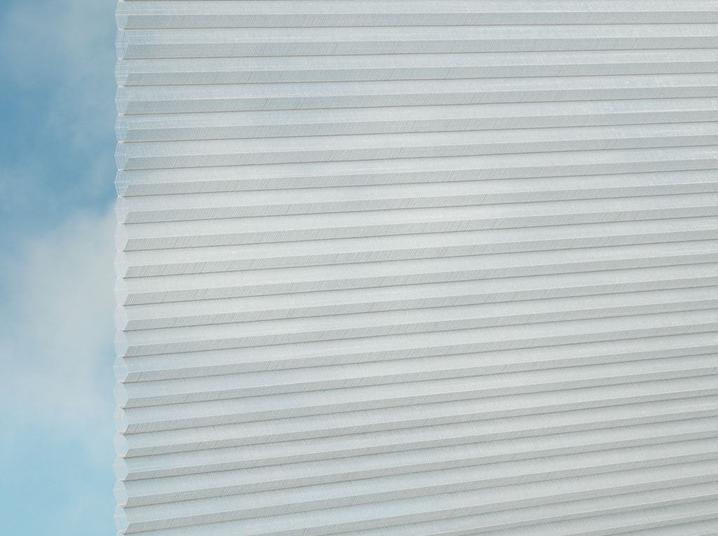 DUETTE® Fixé Batiste Sheer (4.9352) Grau